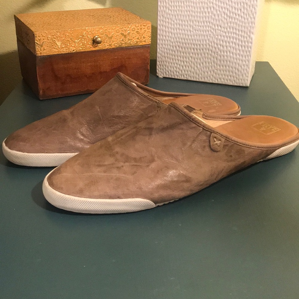 Frye Melanie Leather Mules Slip on
